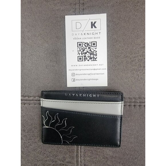 Day & Knight‎ Vegan Leather Card Holder With Sun & Moon Design - Picture 1 of 4